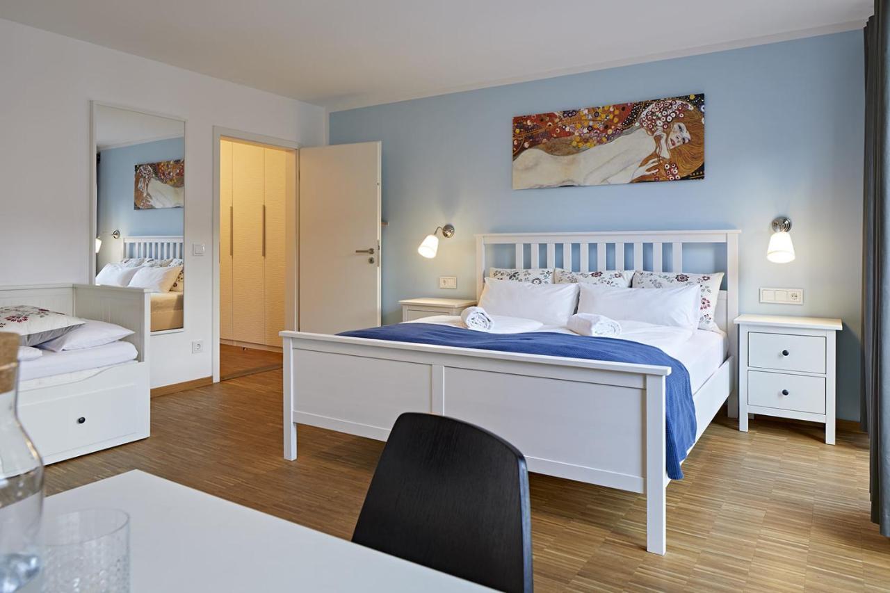Nonstop Hotel Augsburg - Ubernacht - Hostelhotelhome Exterior photo