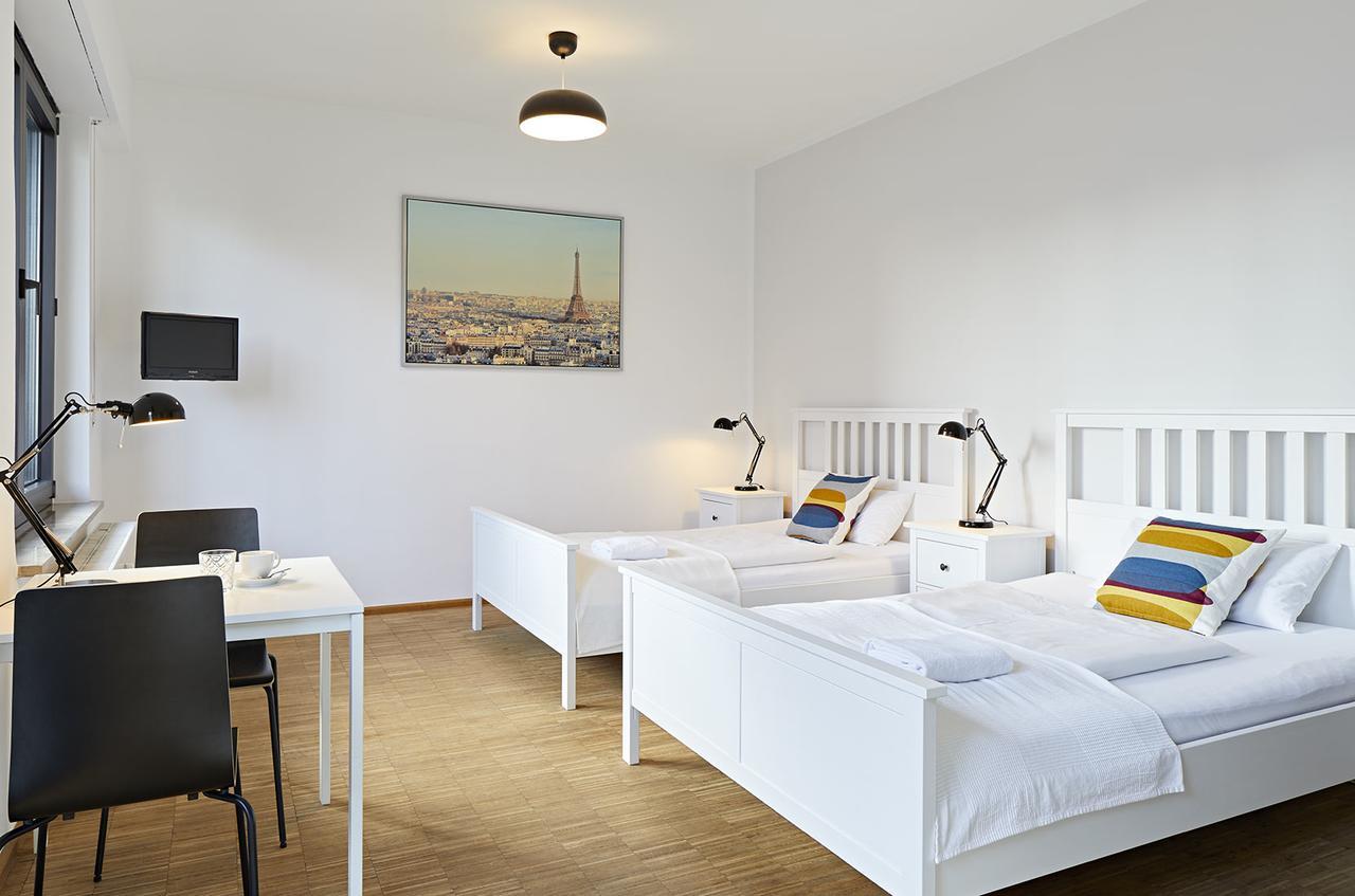 Nonstop Hotel Augsburg - Ubernacht - Hostelhotelhome Exterior photo