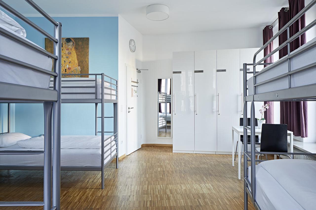Nonstop Hotel Augsburg - Ubernacht - Hostelhotelhome Exterior photo